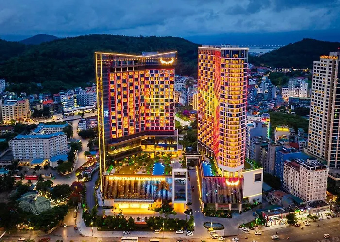 Muong Thanh Luxury Centre Ii 5* Hạ Long